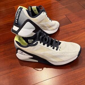 Reebok Cream and Black Running Shoes